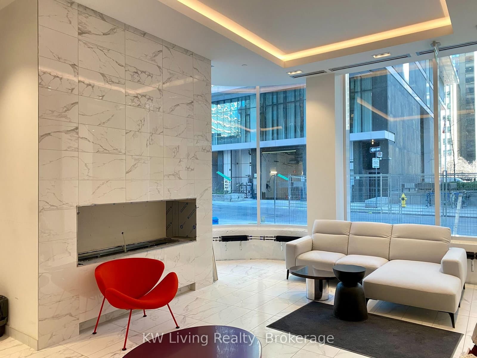 238 Simcoe Street, Unit 3208 thumbnail 5