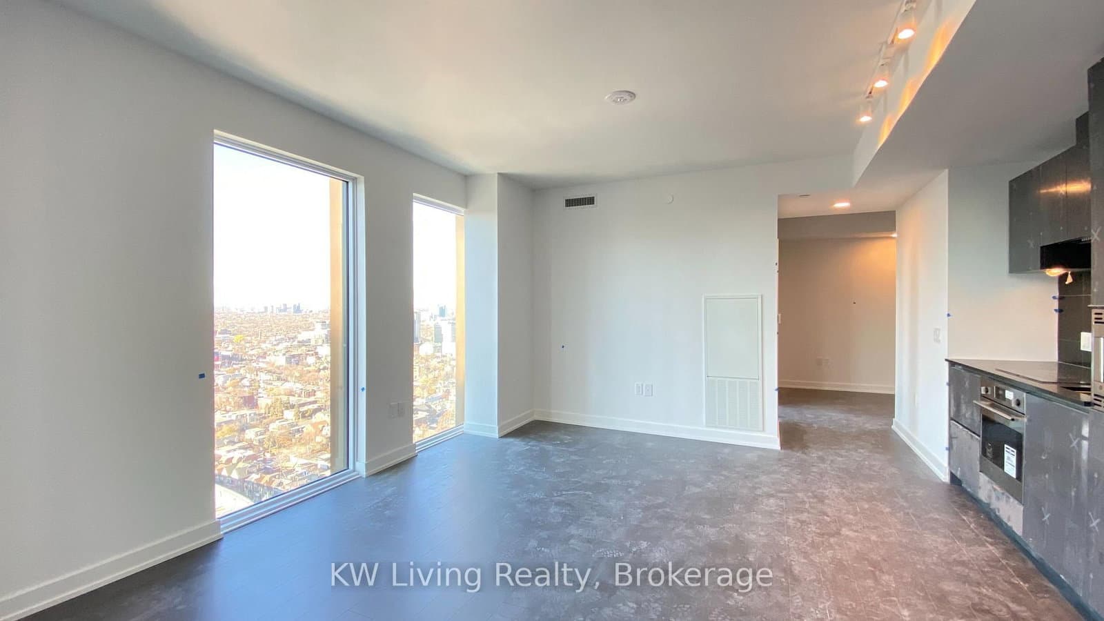 238 Simcoe Street, Unit 3208 thumbnail 7