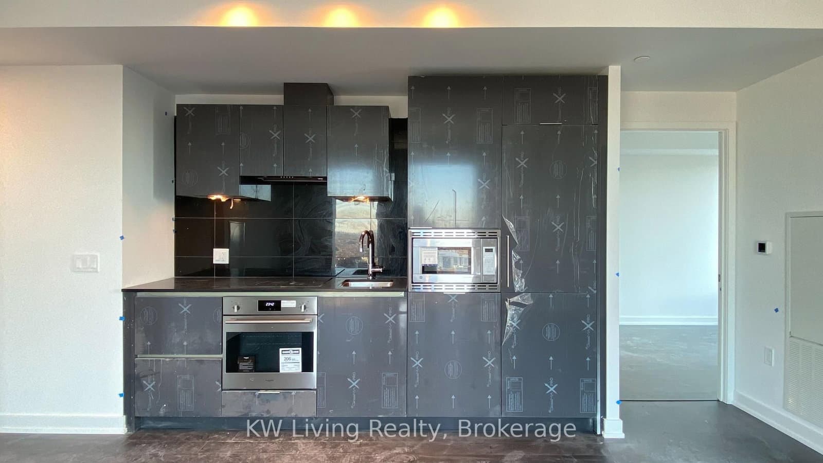 238 Simcoe Street, Unit 3208 thumbnail 8