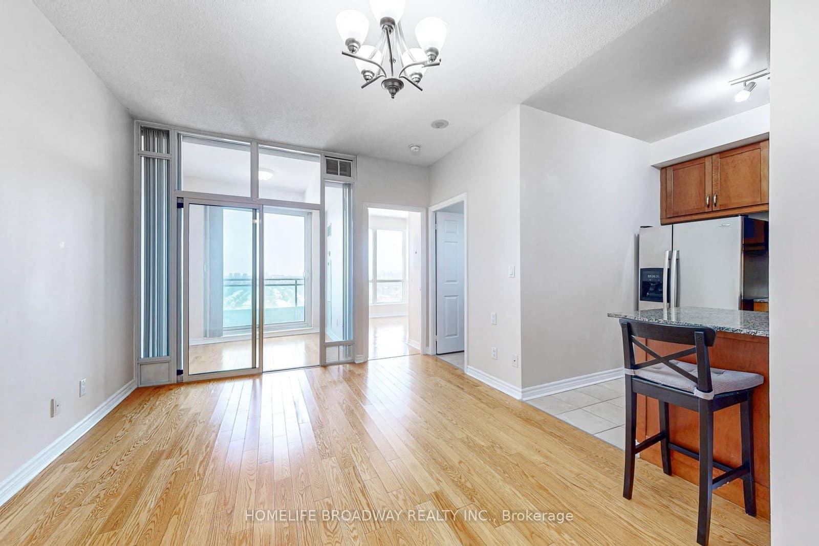 18 Holmes Avenue, Unit 2215 thumbnail 13