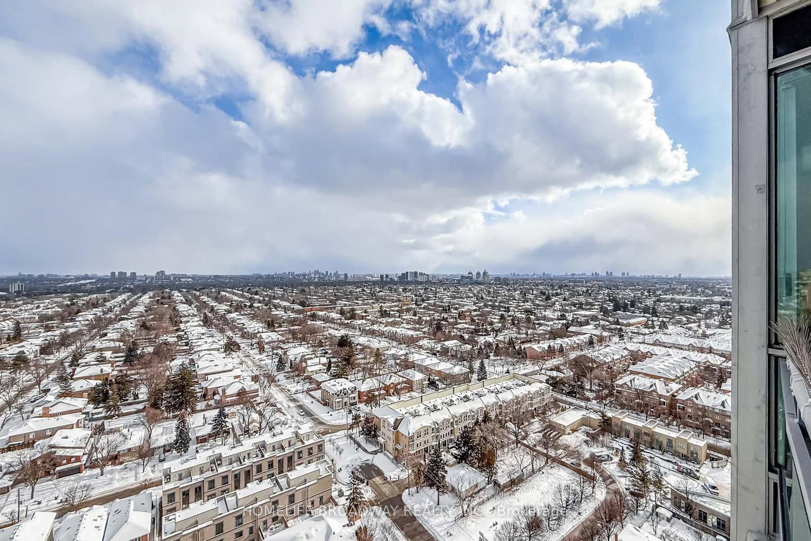 18 Holmes Avenue, Unit 2215 thumbnail 25