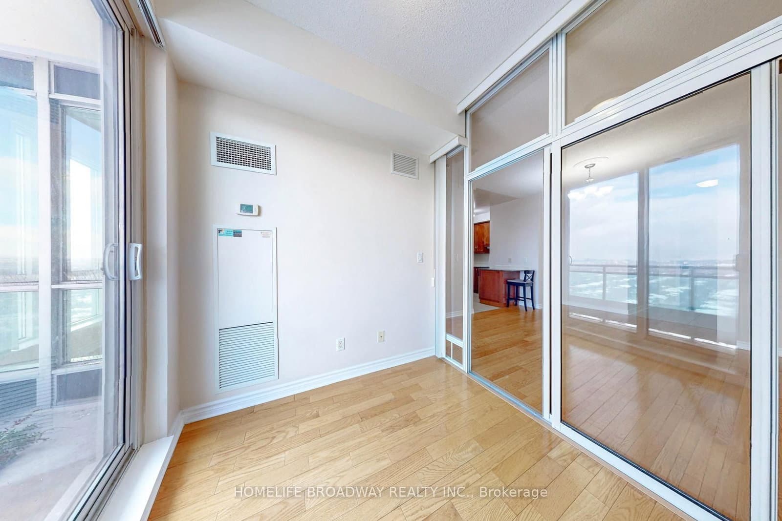 18 Holmes Avenue, Unit 2215 thumbnail 7