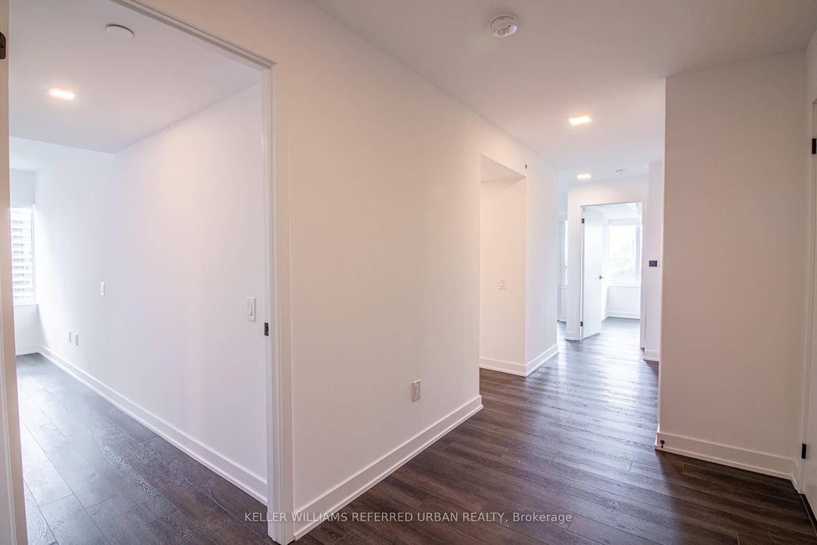 609 Sherbourne Street, Unit 2104 thumbnail 4
