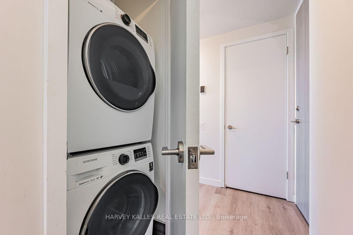 70 Distillery Lane, Unit 3602 thumbnail 19
