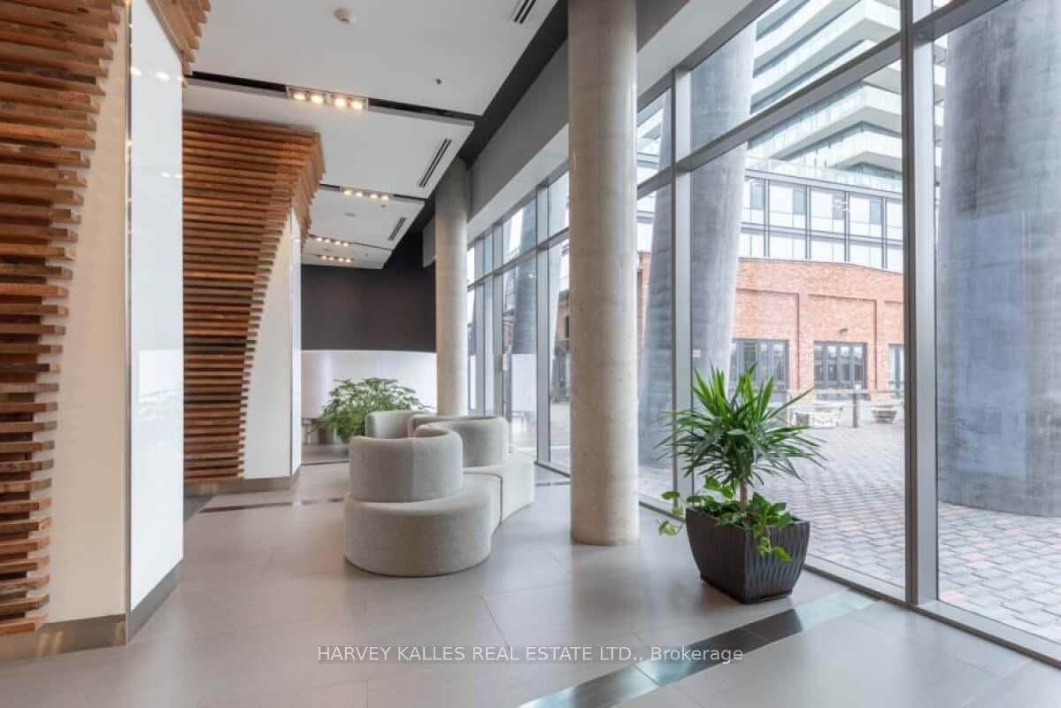 70 Distillery Lane, Unit 3602 thumbnail 2