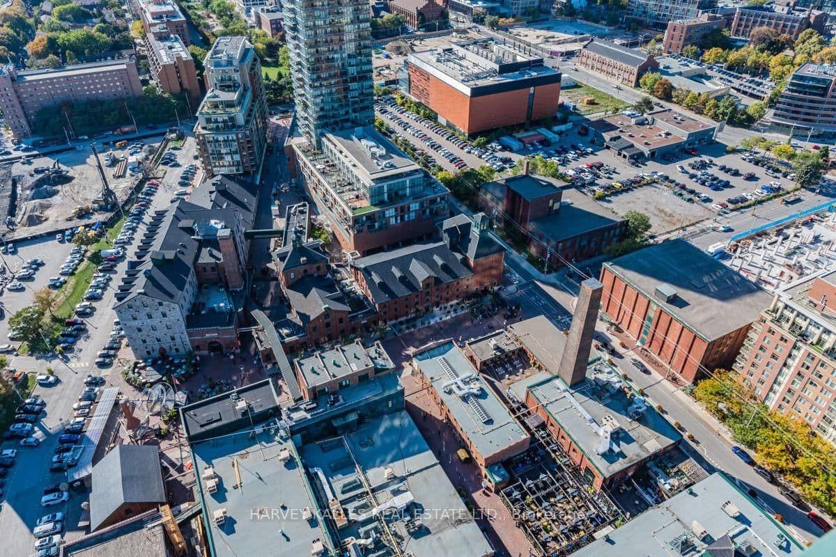 70 Distillery Lane, Unit 3602 thumbnail 24