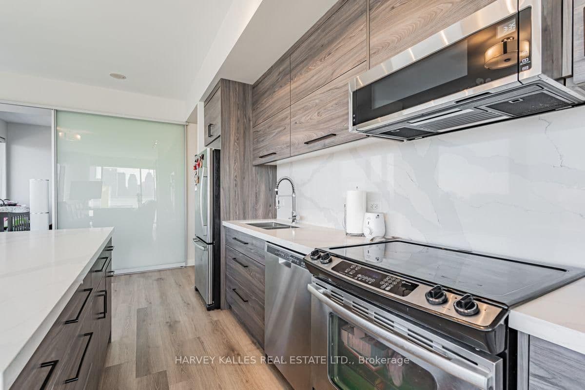 70 Distillery Lane, Unit 3602 thumbnail 7