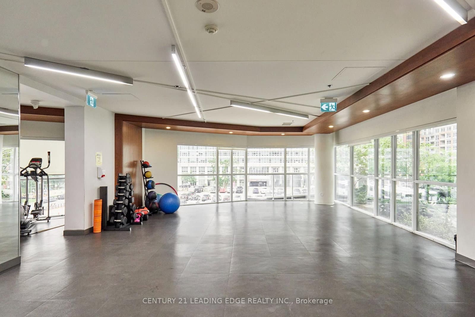 352 Front Street W, Unit PH08 thumbnail 19
