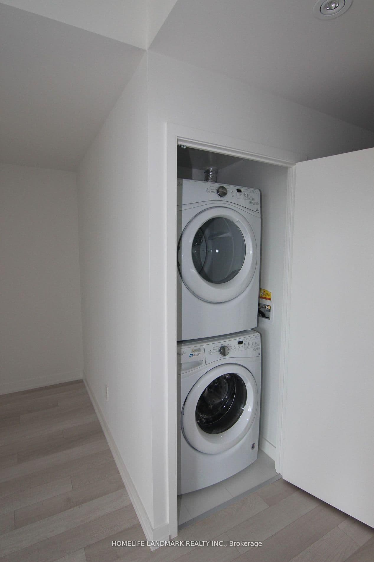 117 McMahon Drive, Unit 2710 thumbnail 5