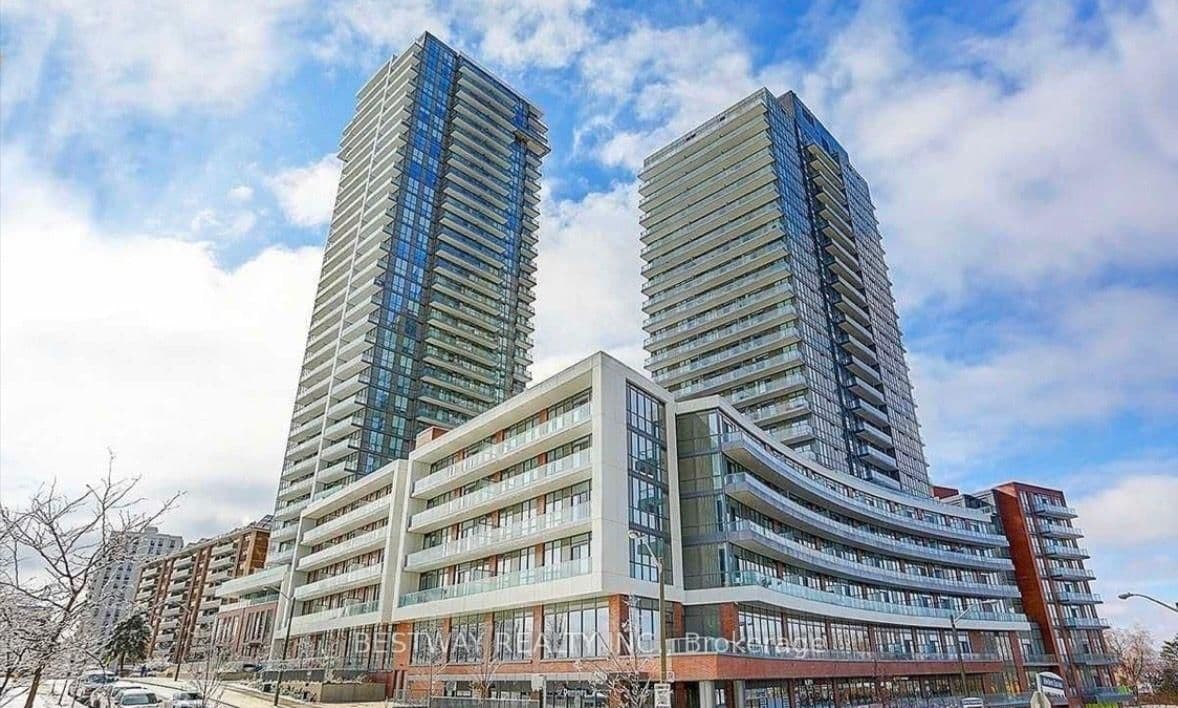 38 Forest Manor Road, Unit 404 thumbnail 3