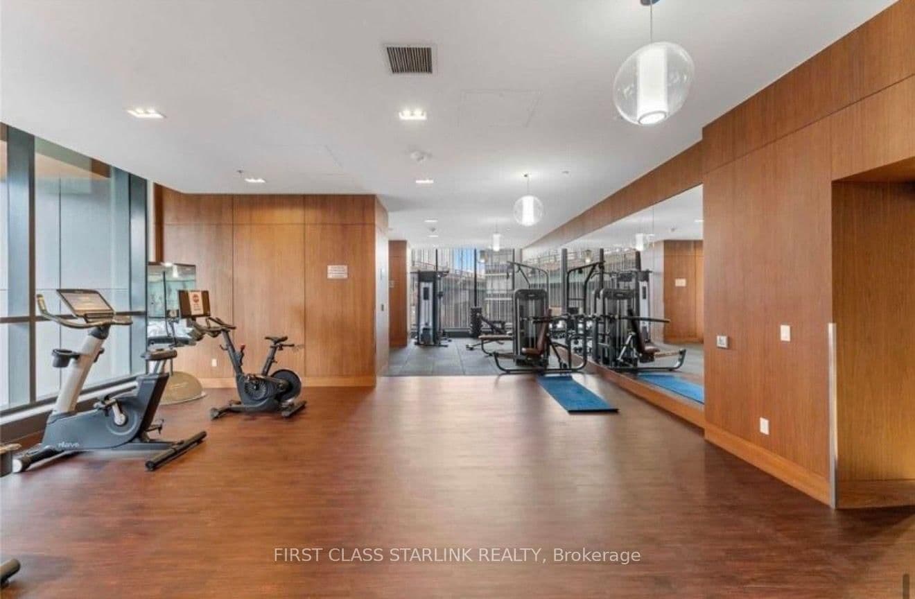 17 Bathurst Street, Unit 1609 thumbnail 19