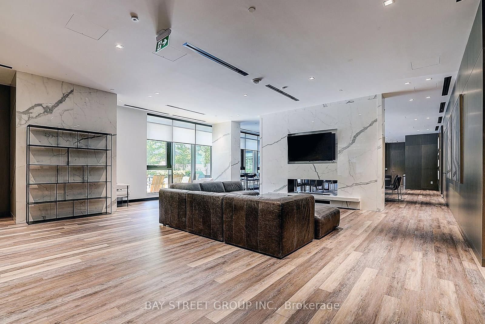 8 Tippet Road, Unit 431 thumbnail 18