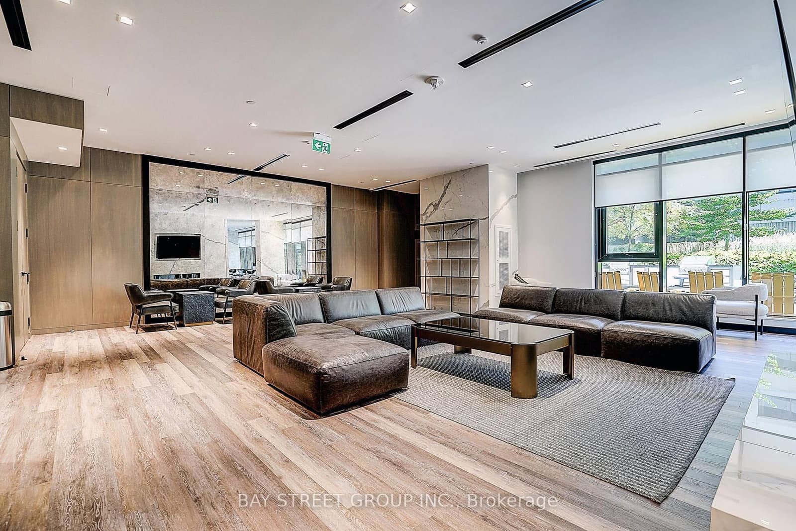 8 Tippet Road, Unit 431 thumbnail 20