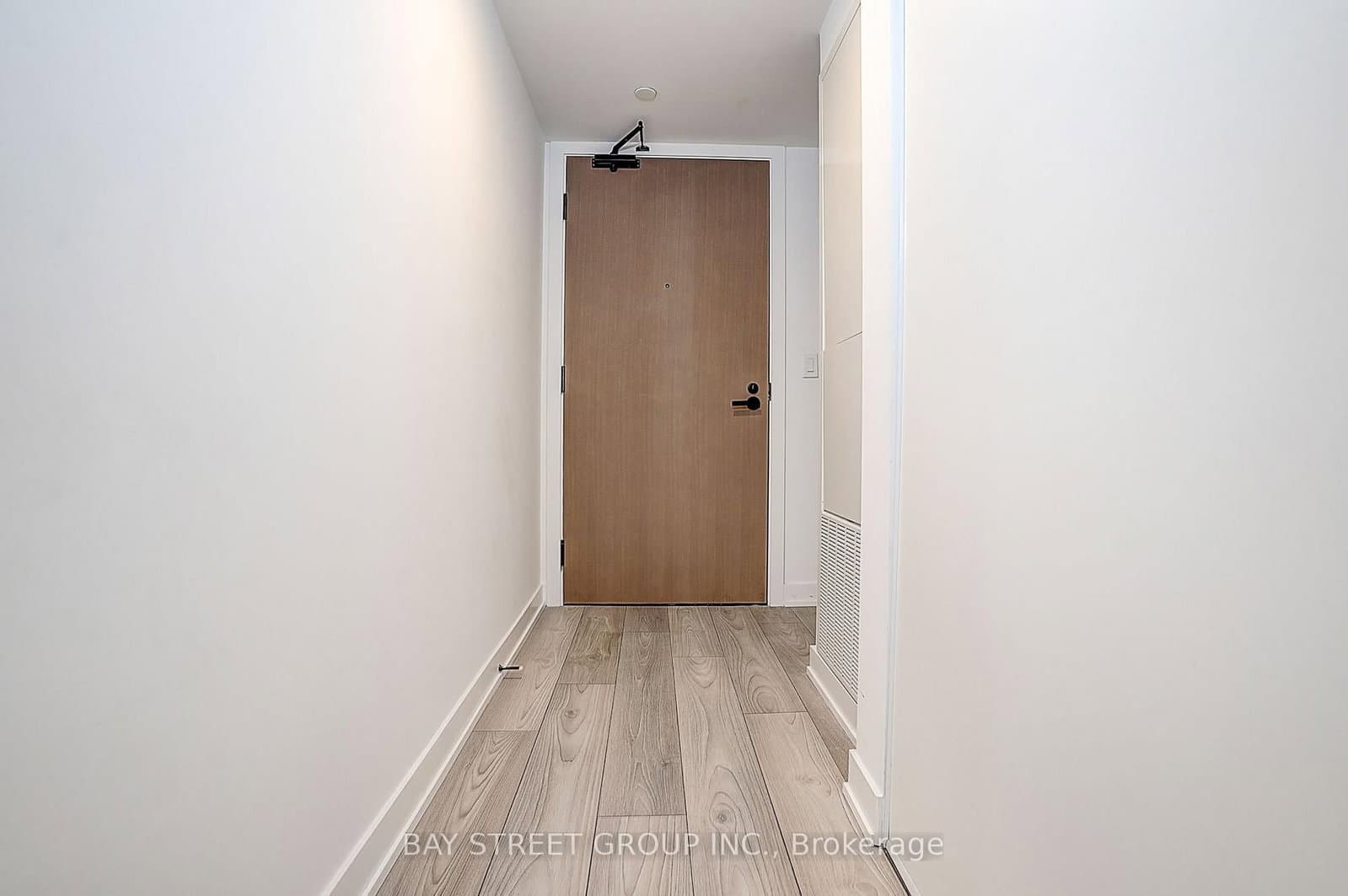 8 Tippet Road, Unit 431 thumbnail 4