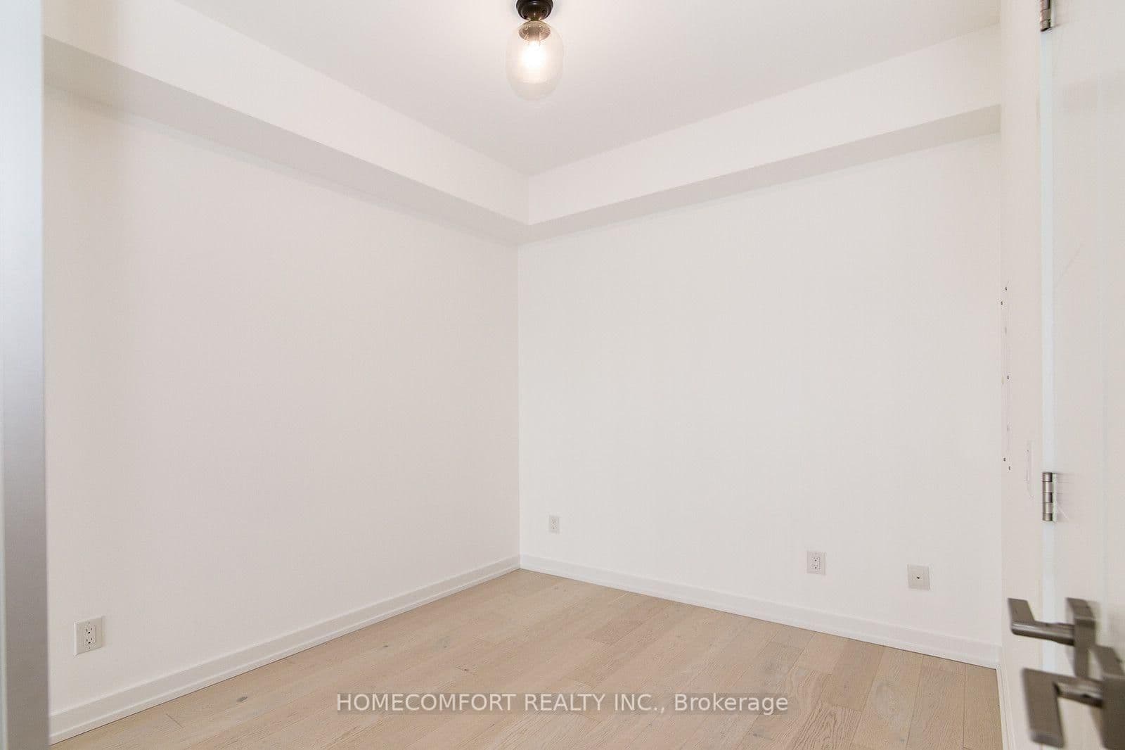488 University Avenue, Unit 4703 thumbnail 16