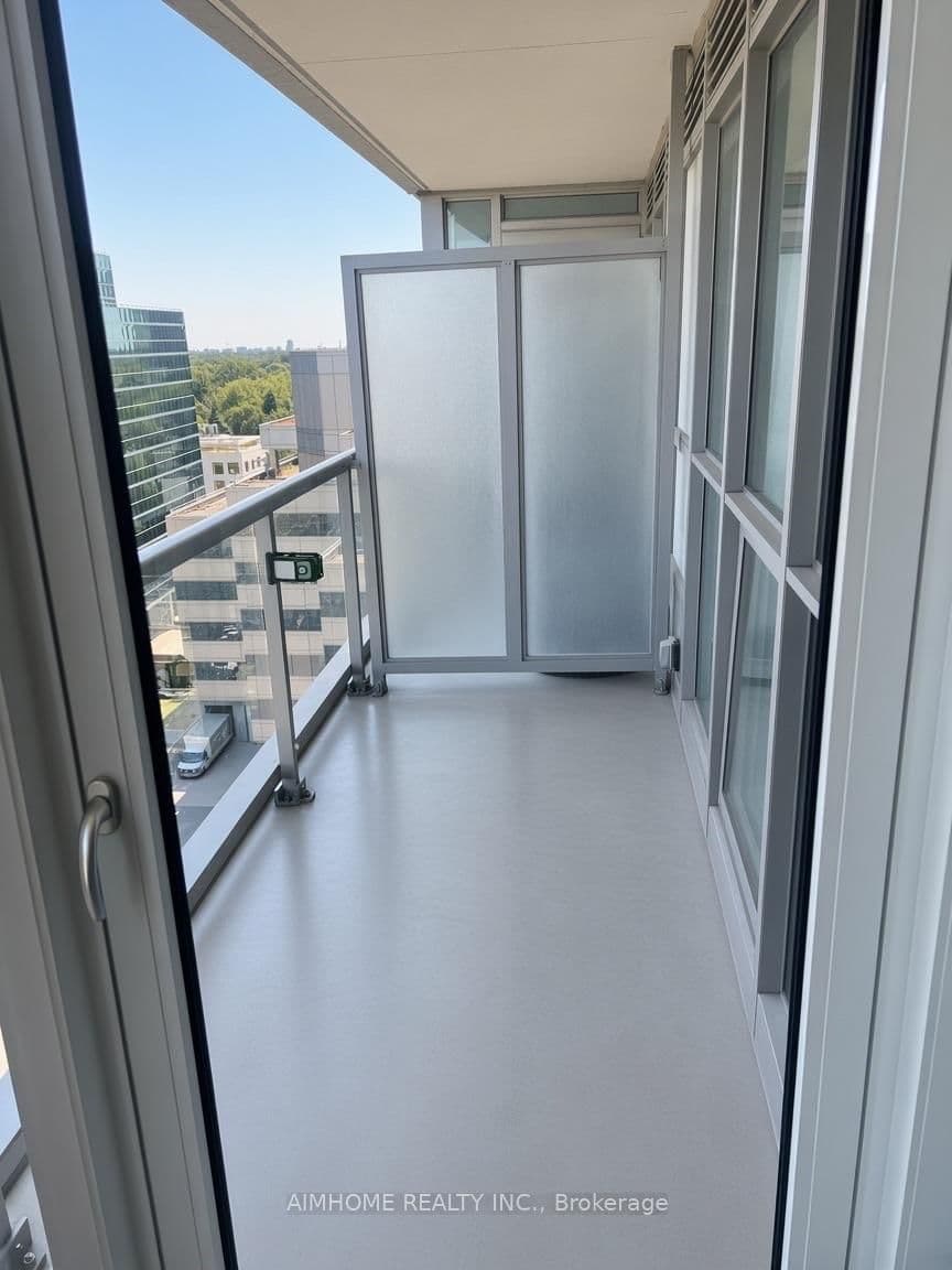 88 Sheppard Avenue E, Unit 1211 thumbnail 7