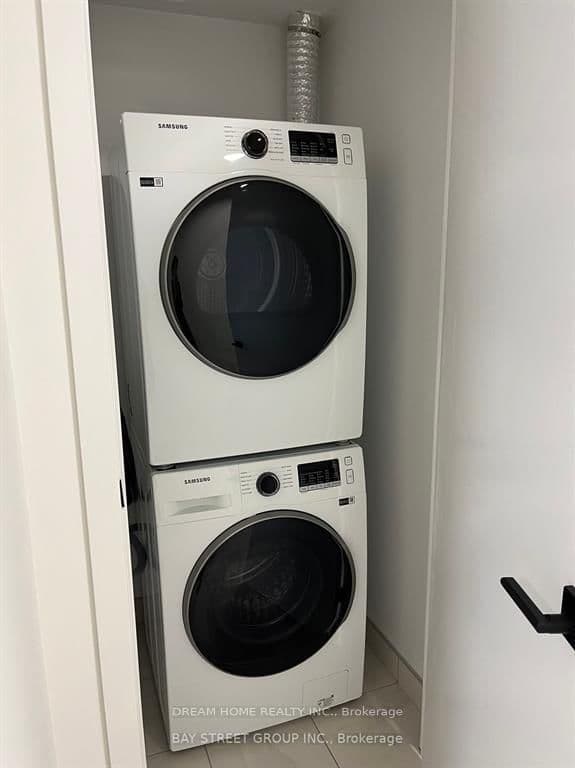 2 Augusta Avenue, Unit 305 thumbnail 13