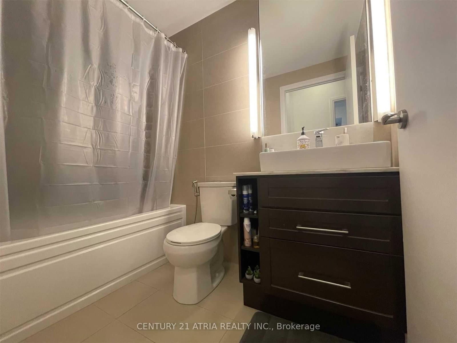 21 Clairtrell Road, Unit 201 thumbnail 10