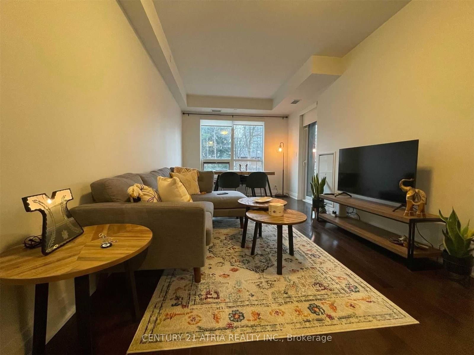 21 Clairtrell Road, Unit 201 thumbnail 5