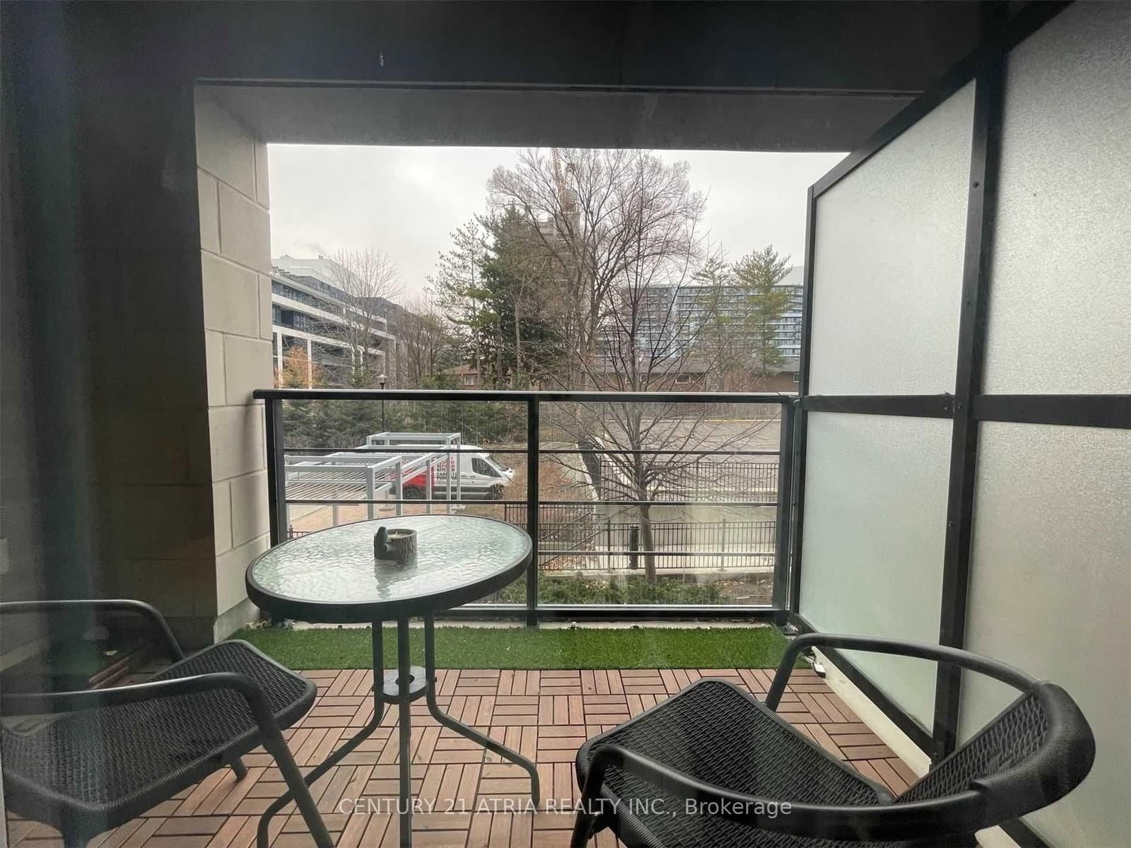 21 Clairtrell Road, Unit 201 thumbnail 9