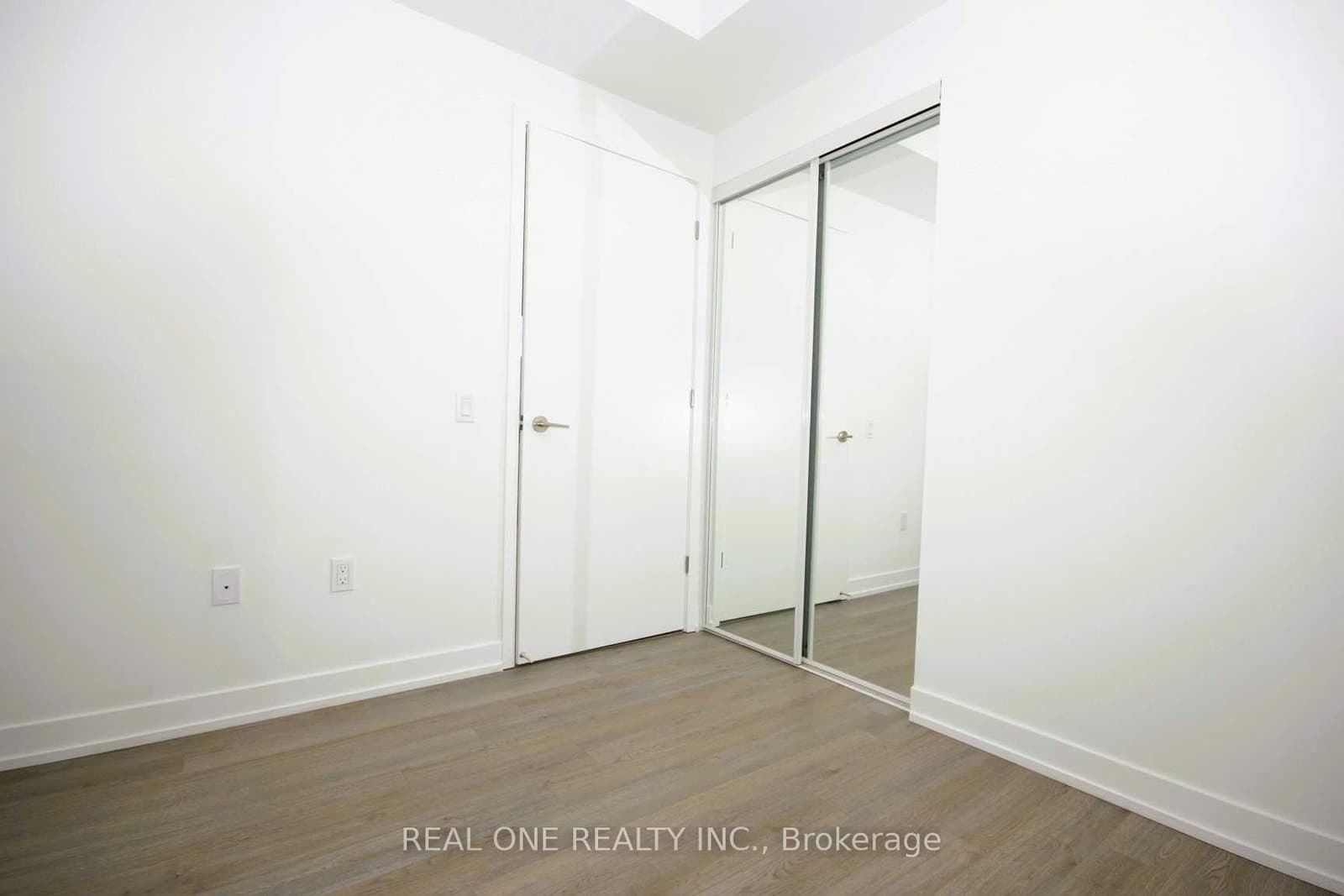39 Roehampton Avenue, Unit 1709 thumbnail 11