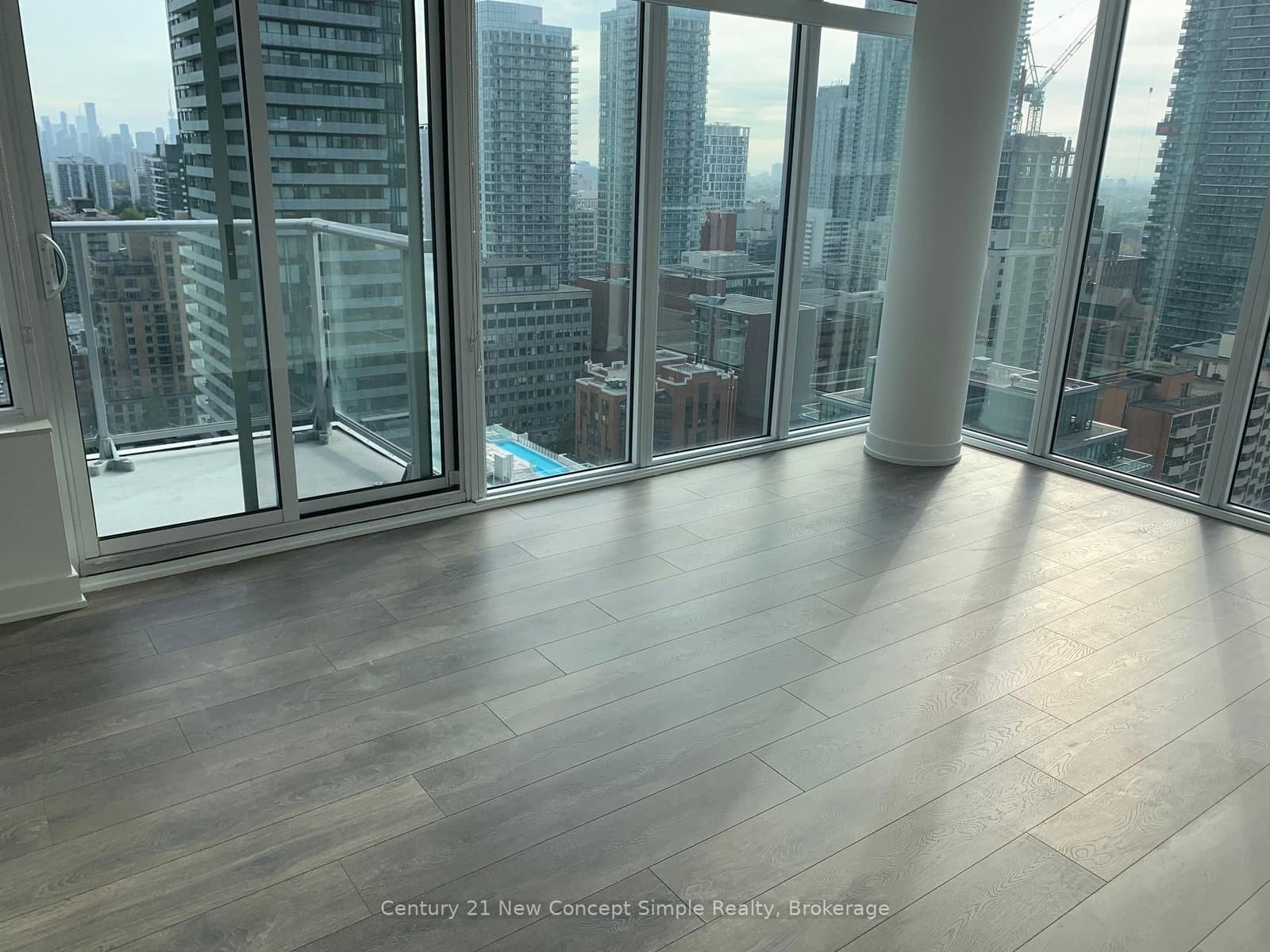 195 Redpath Avenue, Unit 2610 thumbnail 4