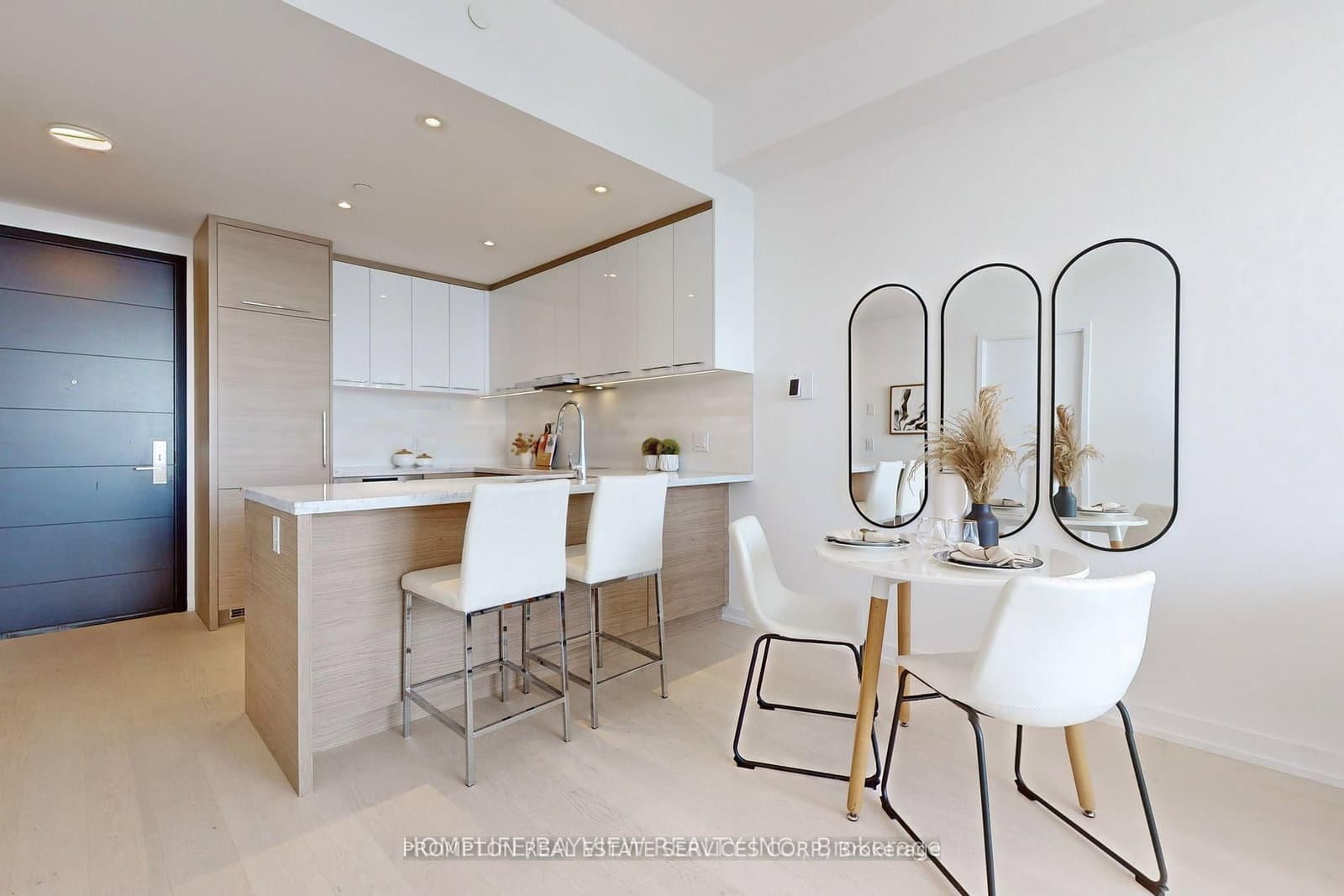 488 University Avenue, Unit 4312 thumbnail 5