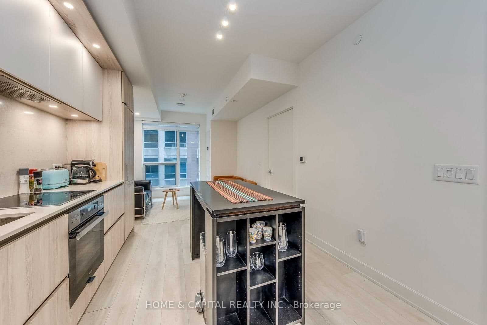 15 MERCER Street, Unit 403 (Unfurnished) thumbnail 6