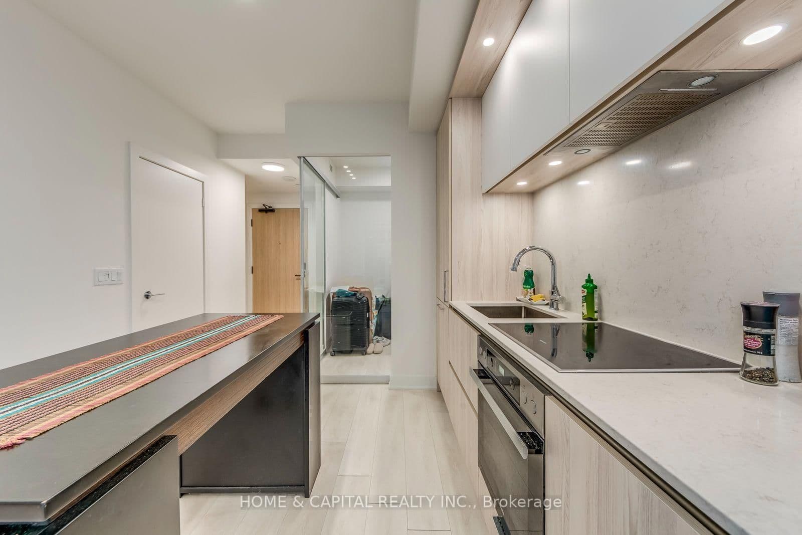 15 MERCER Street, Unit 403 (Unfurnished) thumbnail 8