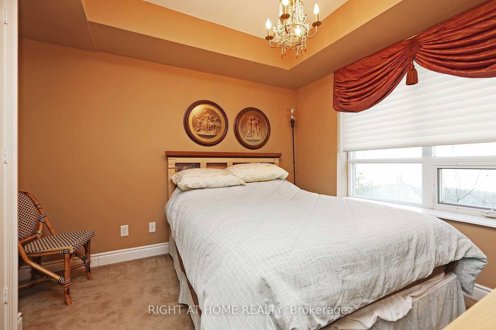 38 William Carson Crescent, Unit 615 thumbnail 11