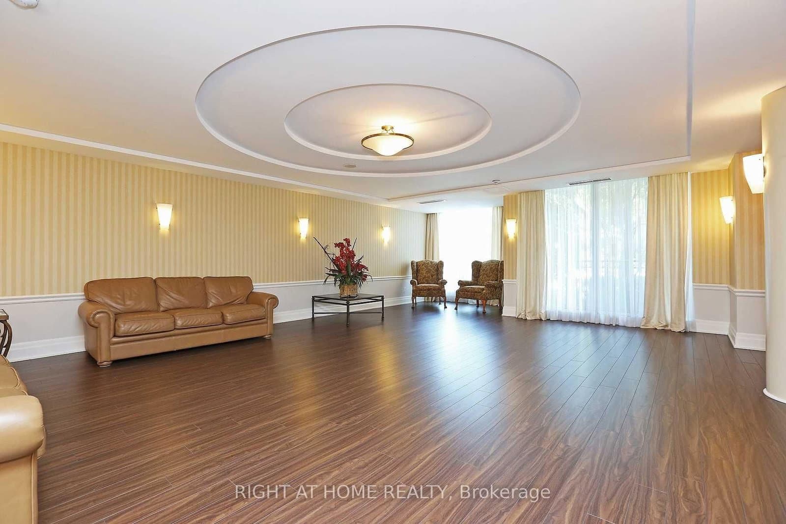 38 William Carson Crescent, Unit 615 thumbnail 20