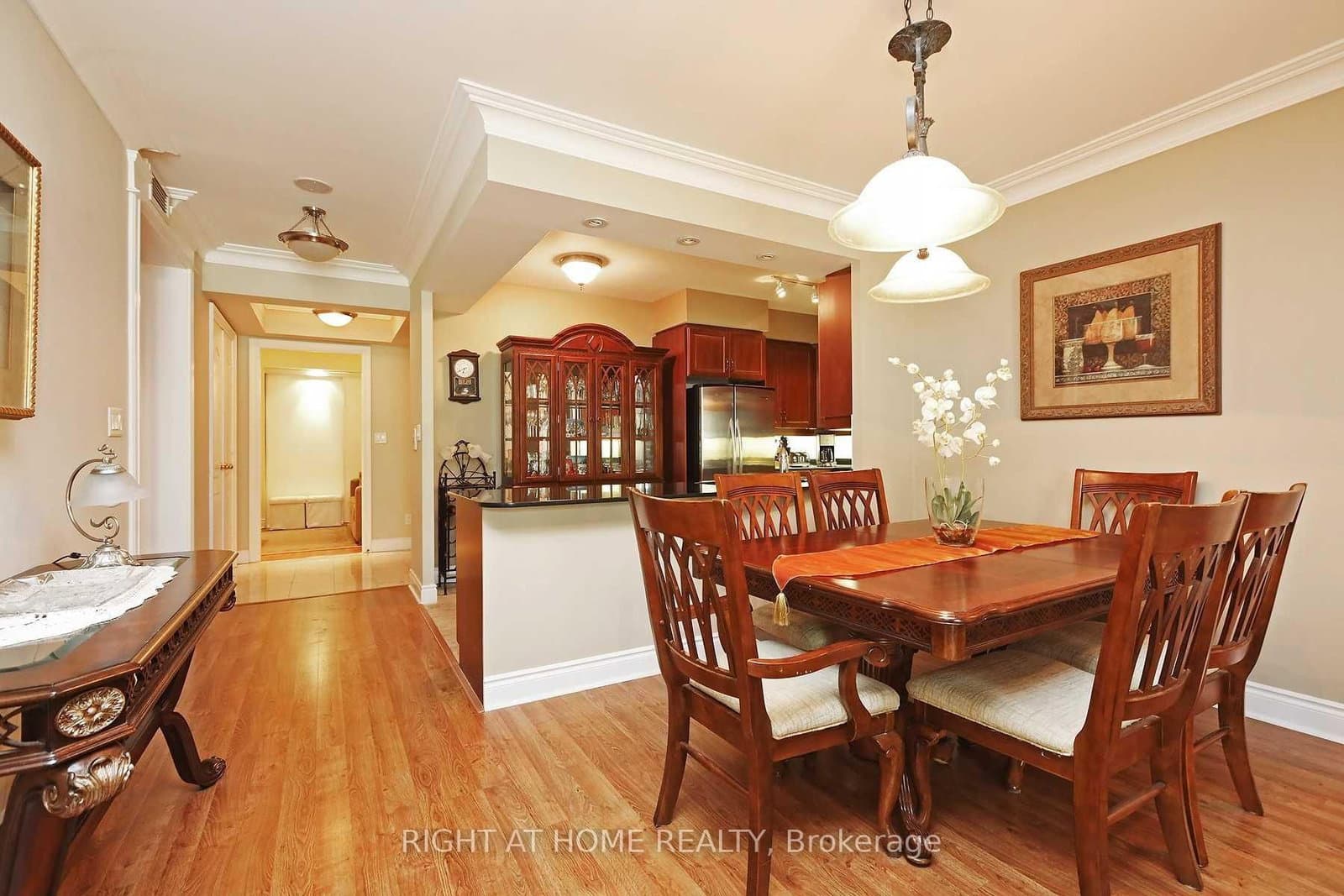38 William Carson Crescent, Unit 615 thumbnail 5