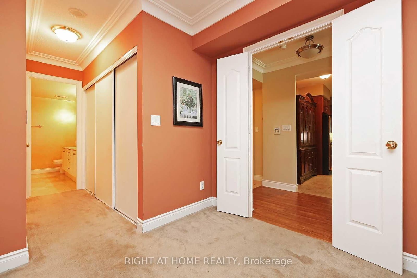 38 William Carson Crescent, Unit 615 thumbnail 9