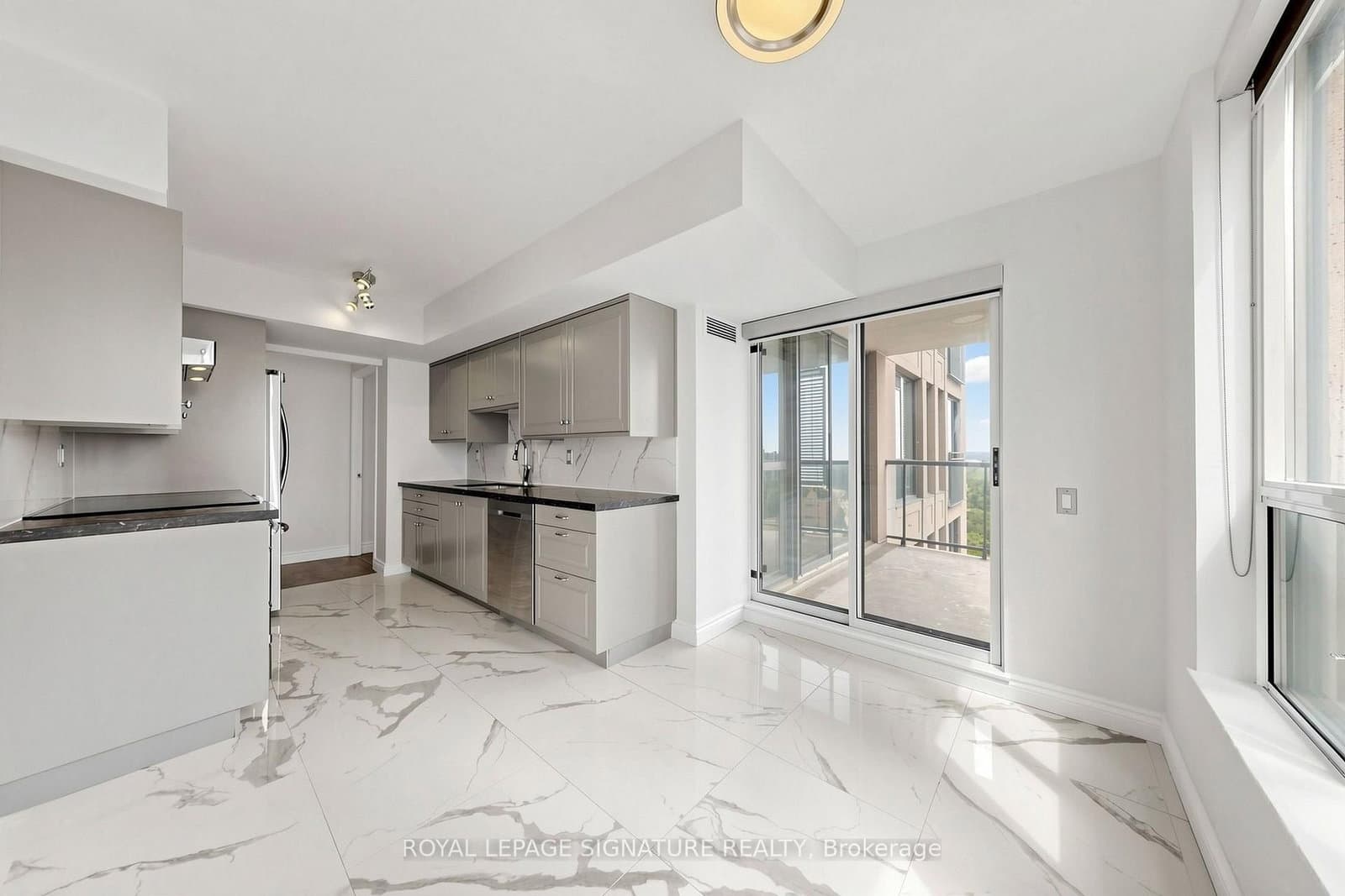 388 Bloor Street E, Unit 1801 thumbnail 22