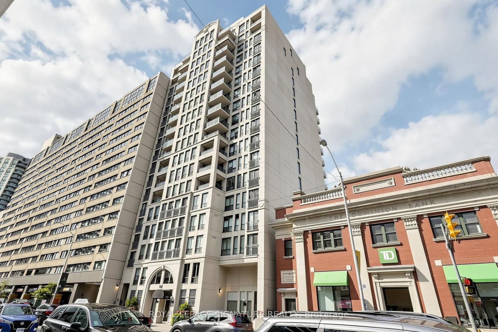 388 Bloor Street E, Unit 1801 thumbnail 3