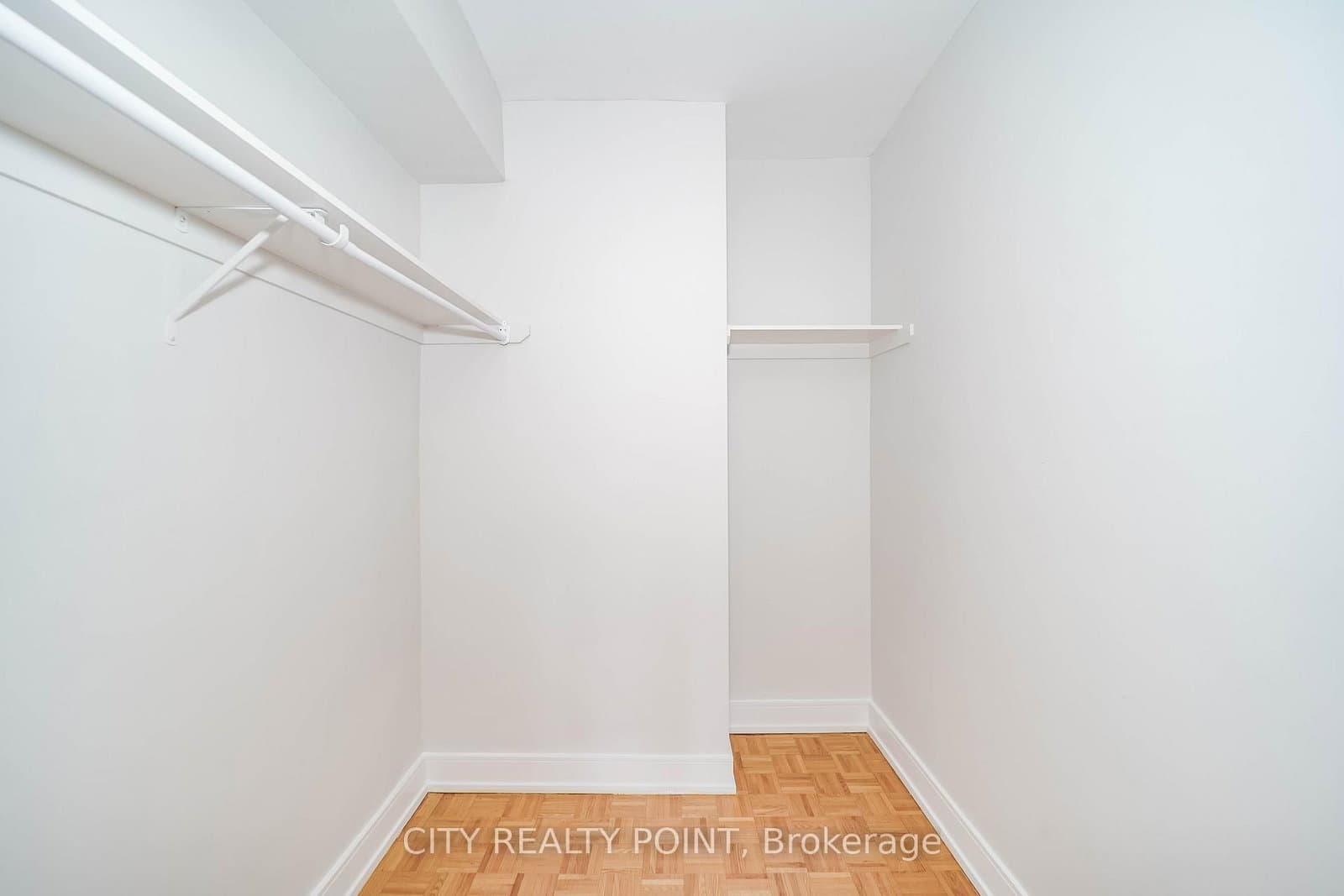 10 Shallmar Boulevard, Unit 907 thumbnail 17