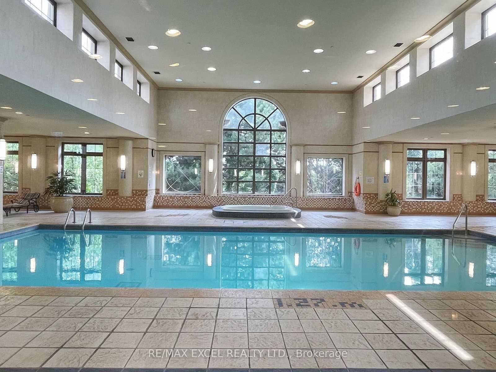 78 Harrison Garden Boulevard, Unit 1404 thumbnail 15