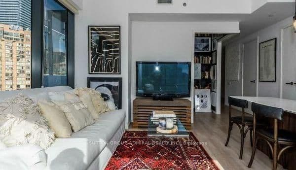 5 St Joseph Street, Unit 1605 thumbnail 2