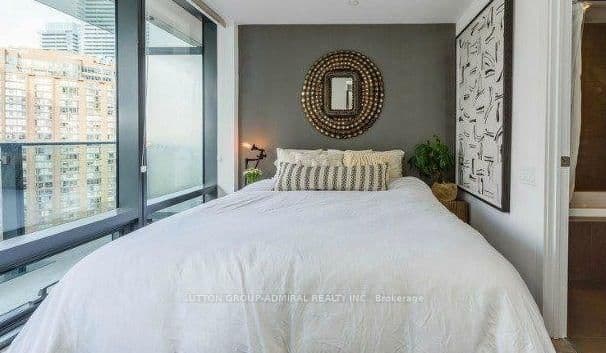 5 St Joseph Street, Unit 1605 thumbnail 7