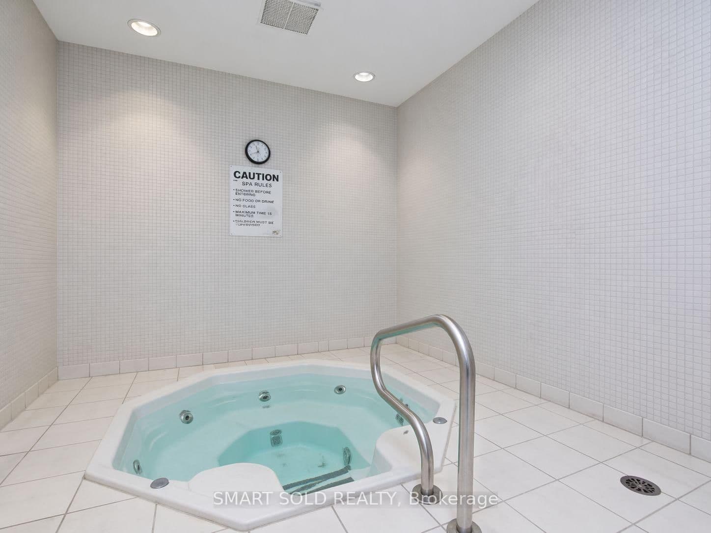 18 Parkview Avenue, Unit 1512 thumbnail 22