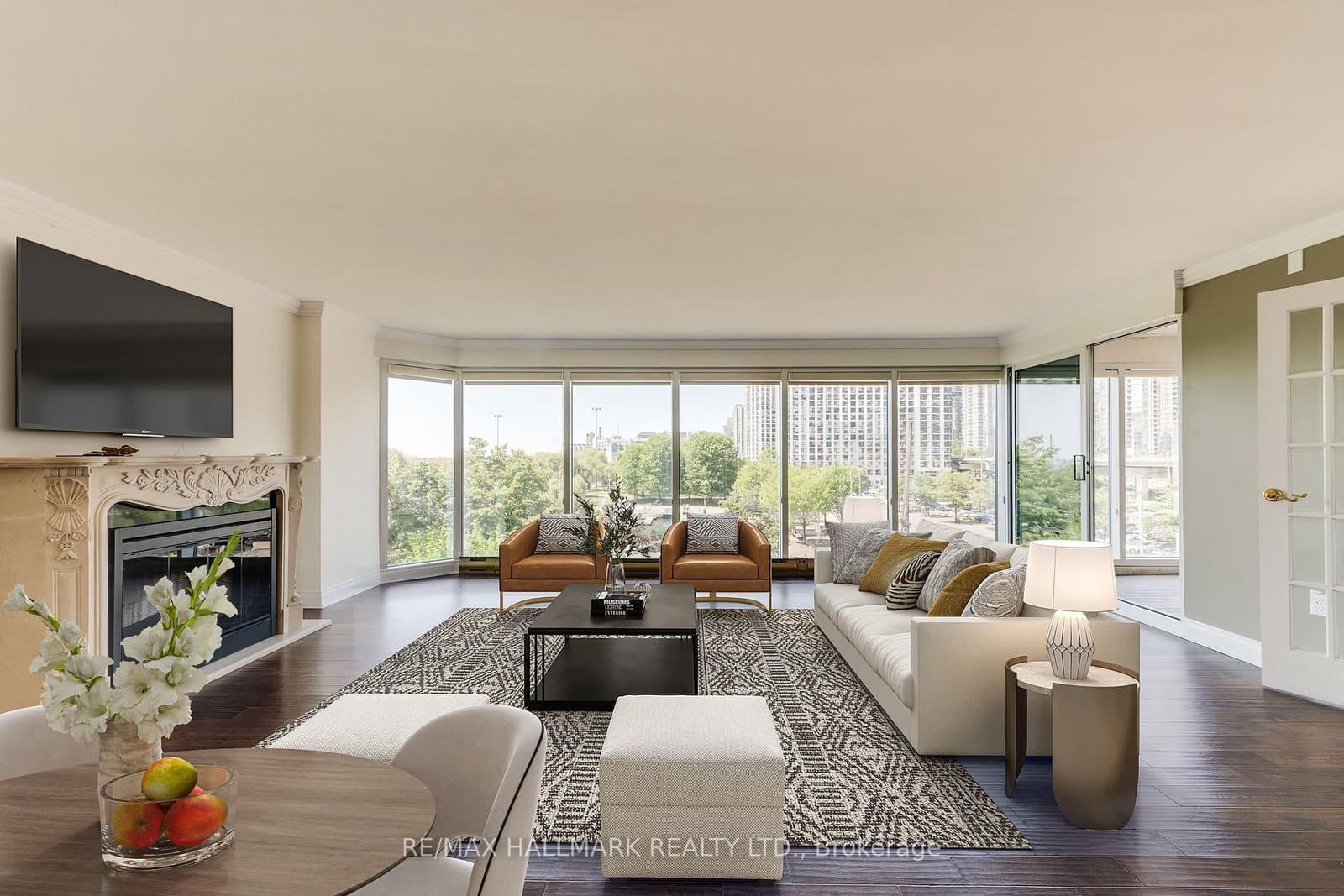 #404 - 251 Queens Quay W