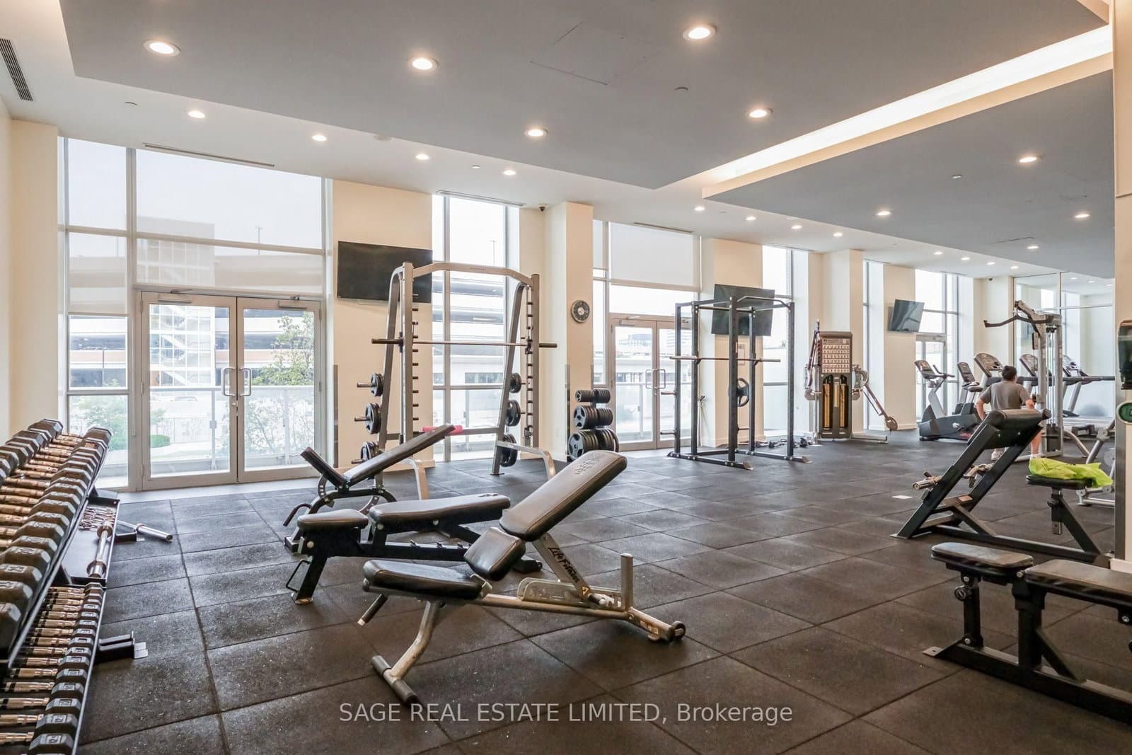 70 Forest Manor Road, Unit 1303 thumbnail 31
