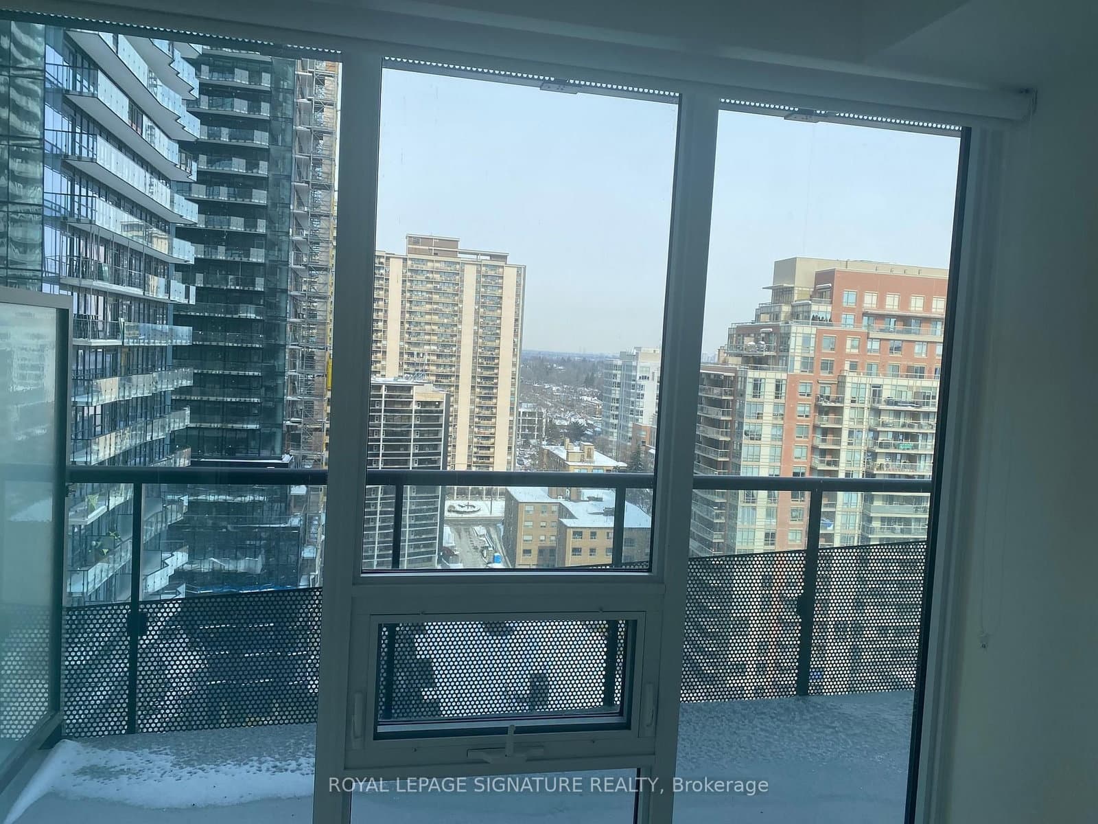 117 Broadway Avenue, Unit 1407 thumbnail 8