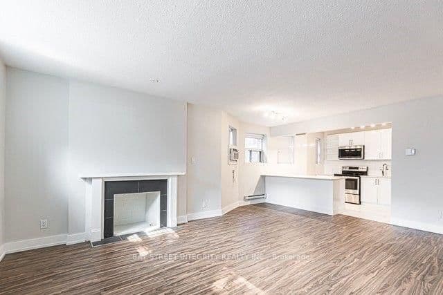 82 Maitland Street, Unit 1 thumbnail 6