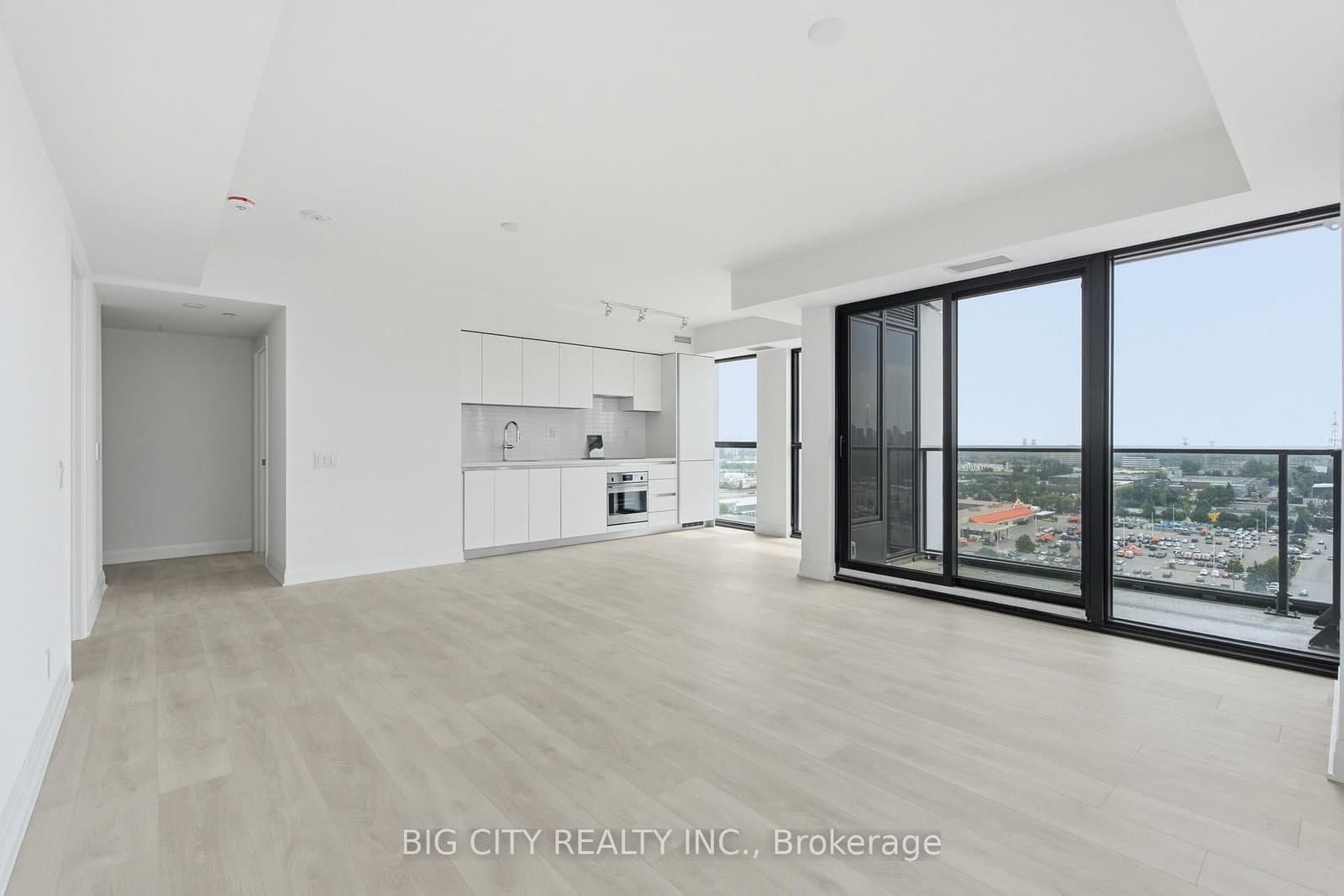 25 Frederick Todd Way, Unit 1502 thumbnail 10