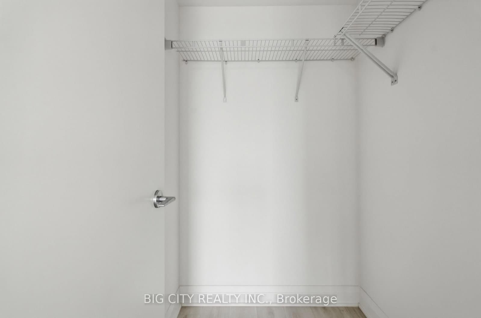 25 Frederick Todd Way, Unit 1502 thumbnail 16