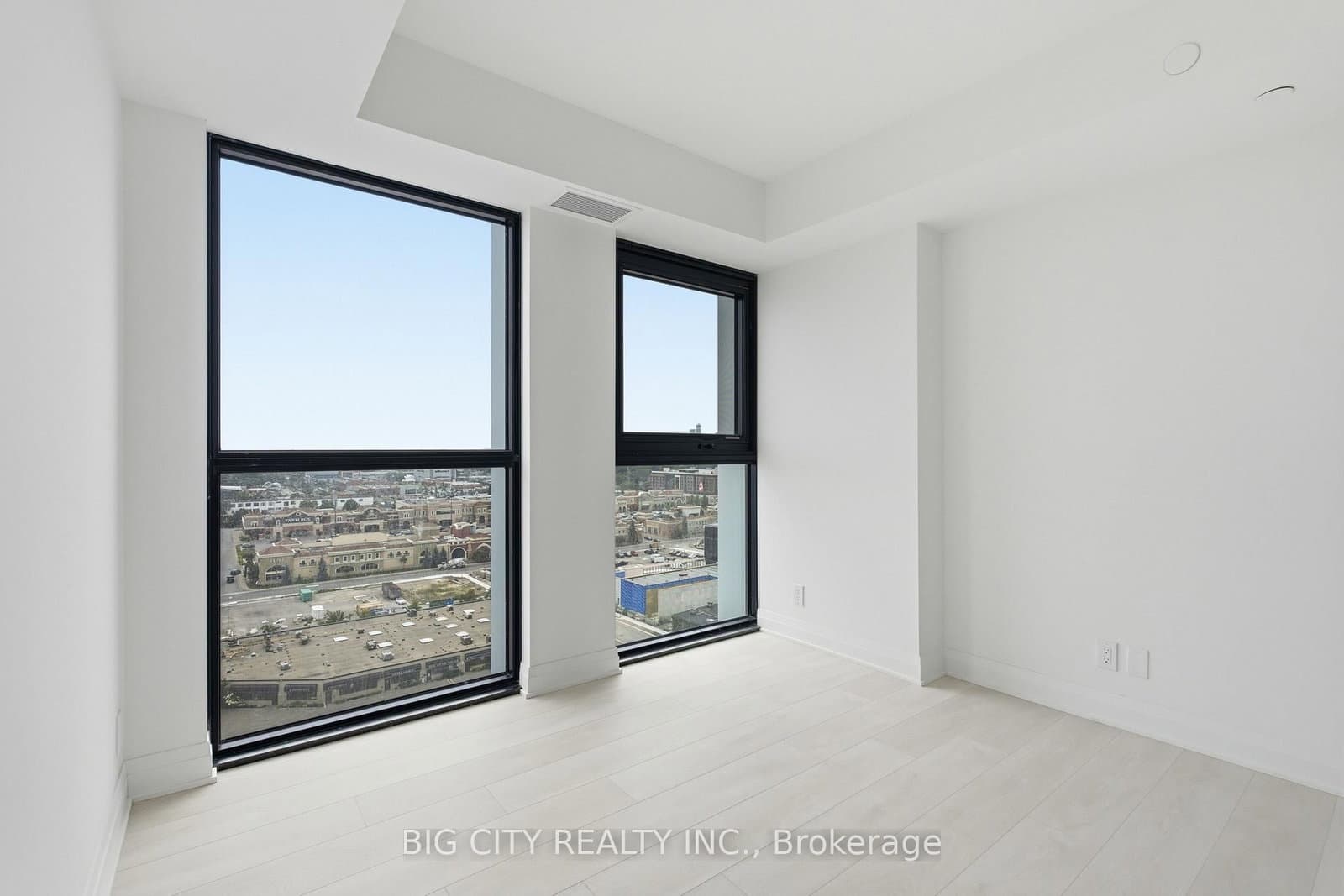 25 Frederick Todd Way, Unit 1502 thumbnail 19