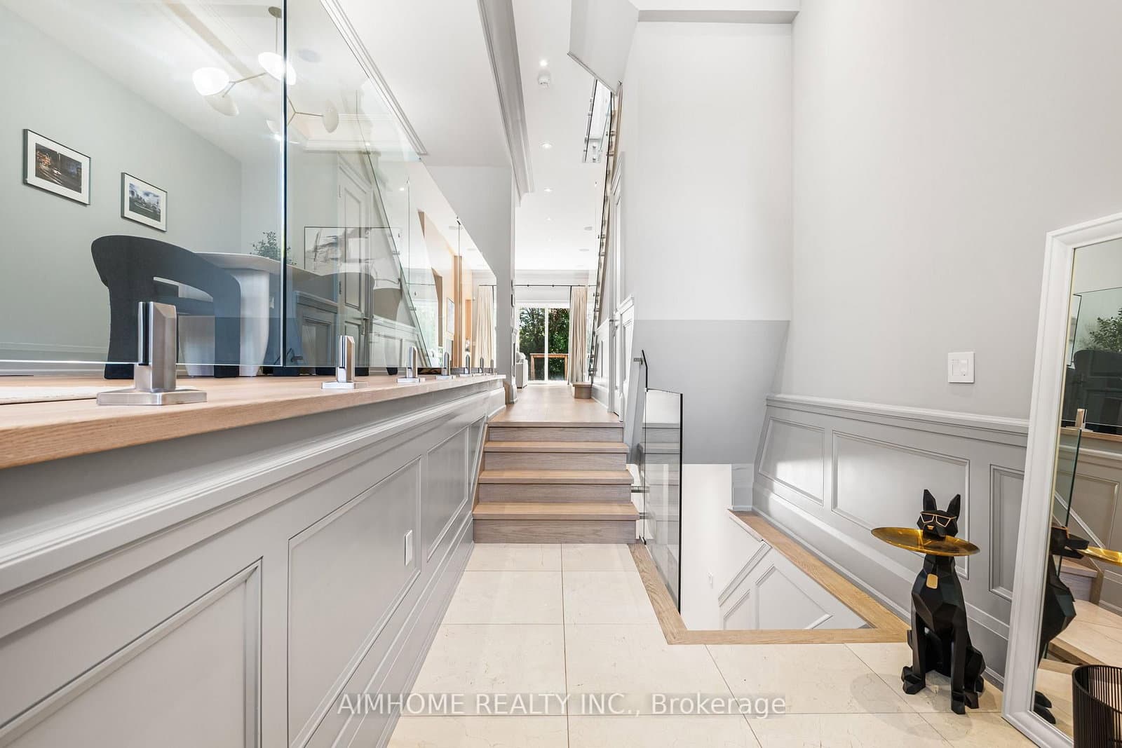 191 Glengarry Avenue thumbnail 2