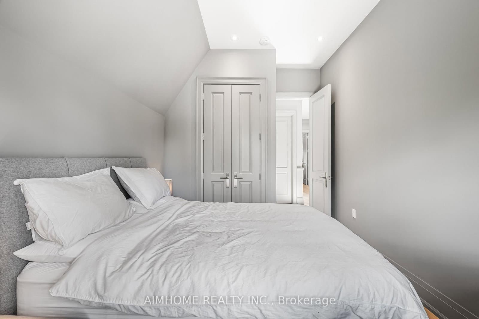 191 Glengarry Avenue thumbnail 30