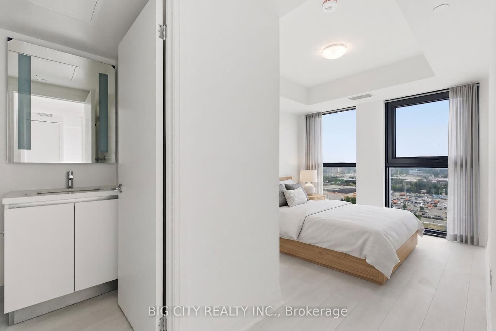 25 Frederick Todd Way, Unit 1511 thumbnail 15